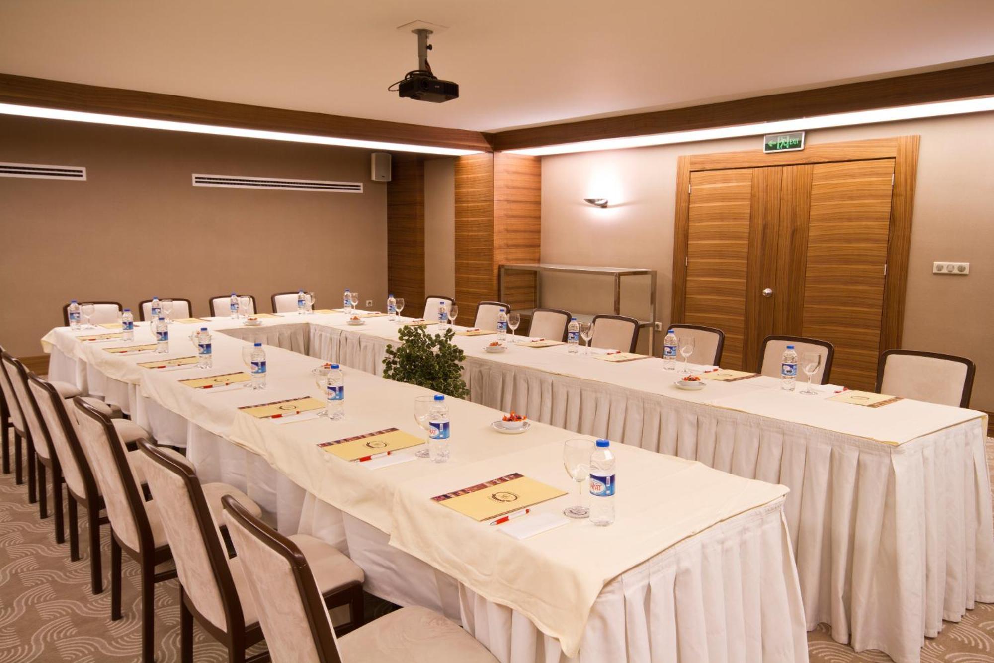 Grand Hotel Gaziantep Exterior foto